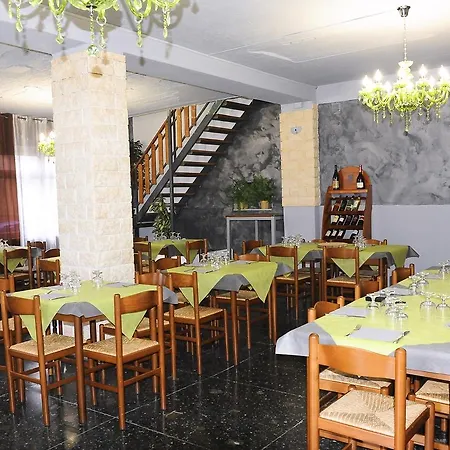 Otel Cheap And Chic